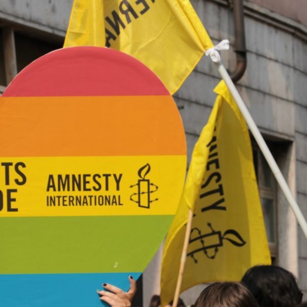 Cartello "Human Rights are my pride"