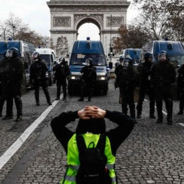 francia violenza manifestanti