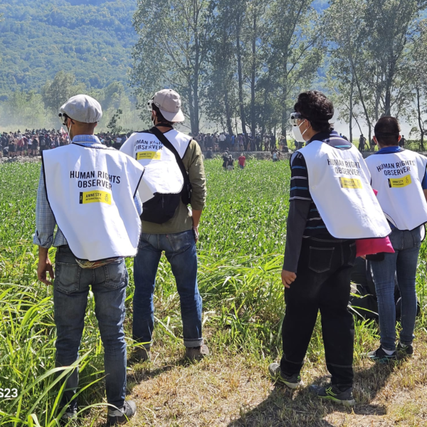Osservatori di Amnesty International Italia in Val di Susa durante una manifestazione del 2023